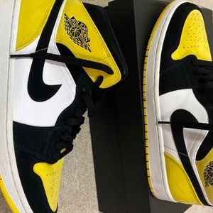 Air Jordan’s 1 mid se